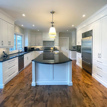 Oakville Lakeside Traditional Kitchen Makeover