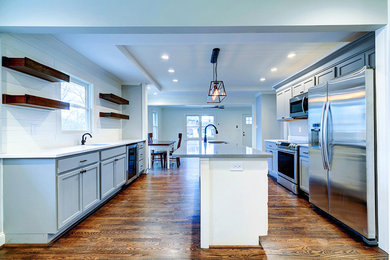 Farmhouse kitchen photo in Atlanta