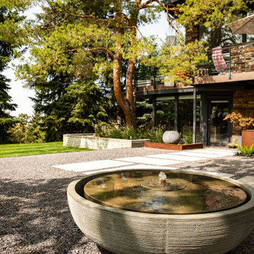 Round Water Feature