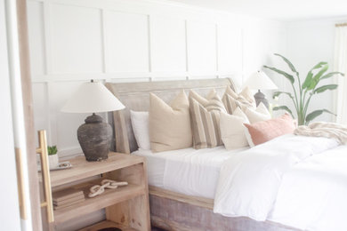 Inspiration for a coastal bedroom remodel in Detroit