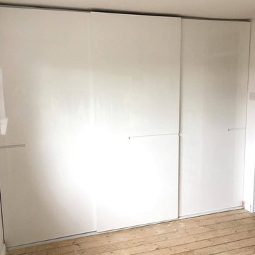 Frameless Sliding Doors