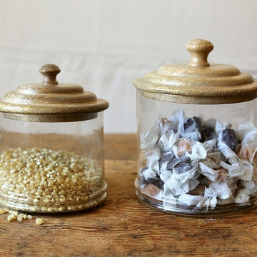 Round Glass Containers With Wood Lids
