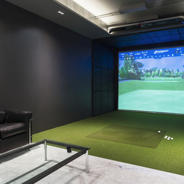 Golf simulator in this unit, easily converted into a home theater