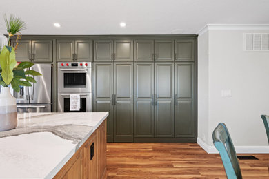 Kitchen - kitchen idea in San Francisco