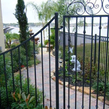Fence Cape