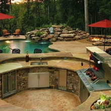 Outdoor Kitchen / Living Space