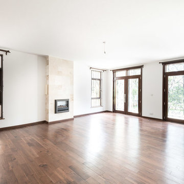 ALTERNATE VIEW OF BEFORE PICTURE - LIVING ROOM