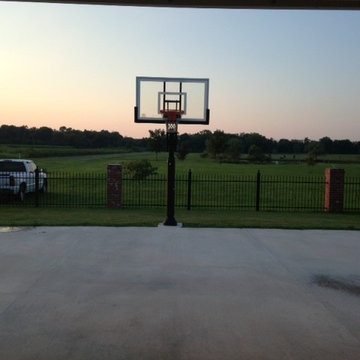 Michael T's Pro Dunk Gold Basketball System on a 25x40 in Paulina, LA