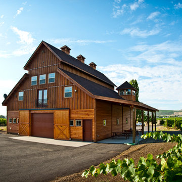 Raised Center Aisle Barn