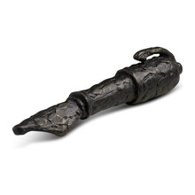 pen sculpture weight