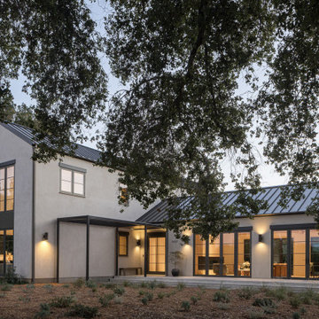 Contemporary in Los Altos Hills: Materials Matter
