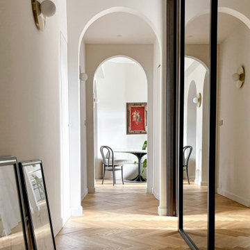 Dentro la Milano D'epoca | Arches Framing the Way