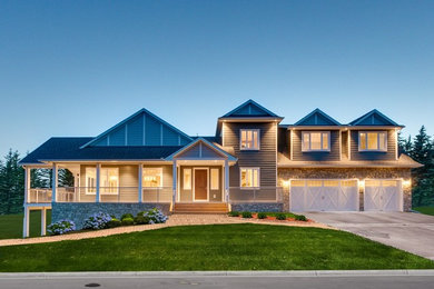 Cottage exterior home photo in Calgary