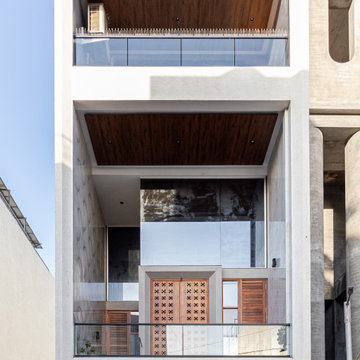 "NARROW HOUSE" — Where Tradition Meets Innovation!