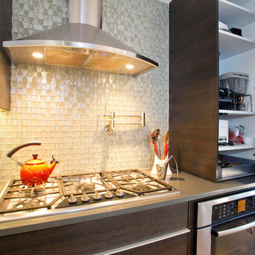 "Corsica" Backpainted White Glass with Wenge Textured