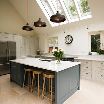 Beautiful, light and spacious Shaker kitchen in Farnham