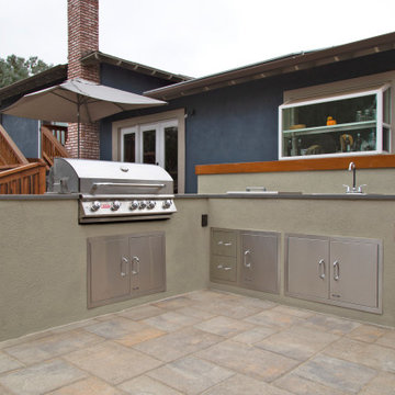 Rustic Modern Outdoor Entertainment Retreat