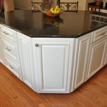 Beautiful Kitchen Remodel Done with Cabinet Refacing
