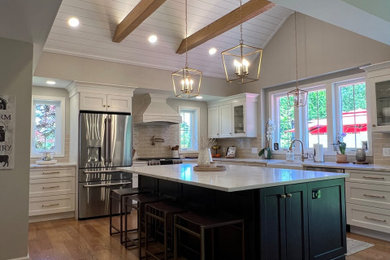 Elegant kitchen photo in Bridgeport