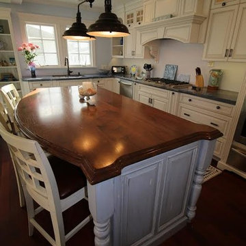 Ideal Kitchens Inc.