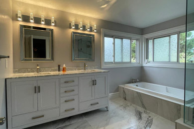Inspiration for a bathroom remodel in Toronto