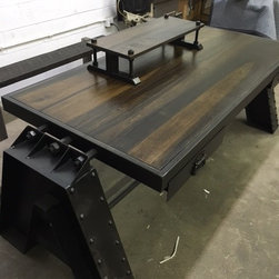 Cruz desk - Products