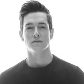 Dominic Mro's photo
