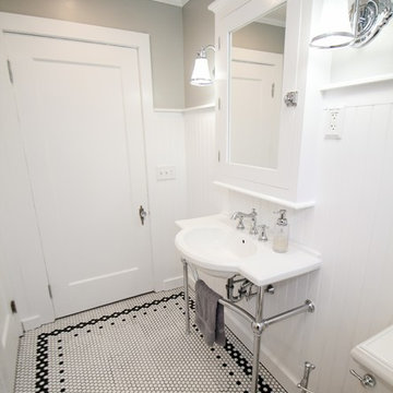 Key St - Vintage Bathroom