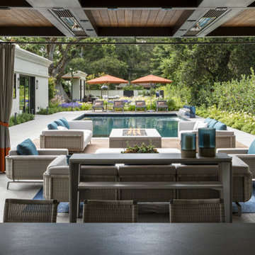 Peninsula Entertainment Compound