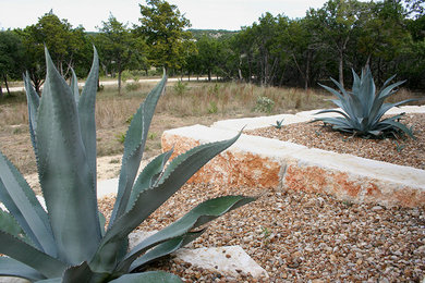 Inspiration for a southwestern landscaping in Austin.