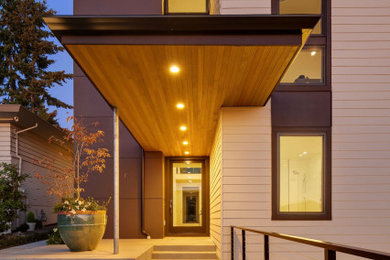 Example of a minimalist entryway design in Seattle