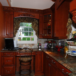 Maple Wood - Kitchen Cabinetry