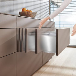 TIP-ON BLUMOTION - Kitchen Products