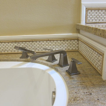 Contemporary Clean & Cozy Bathroom - Dana Point