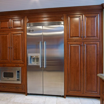 Sophisticated Traditional Kitchen