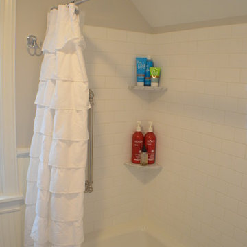 Petite bath