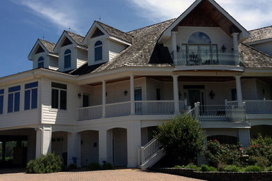 Beach style exterior home photo in Philadelphia
