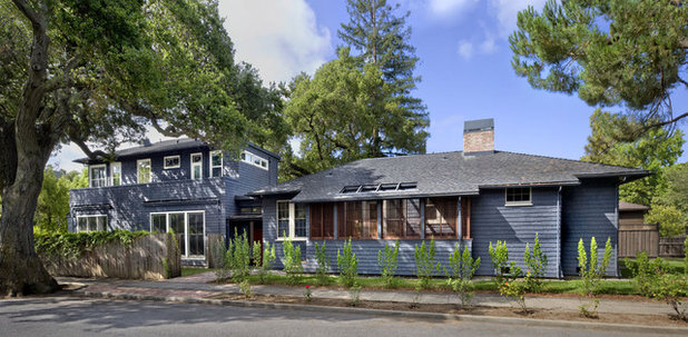 Craftsman Exterior by Cathy Schwabe Architecture