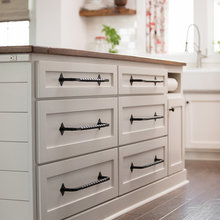 kitchen cabinets & pulls