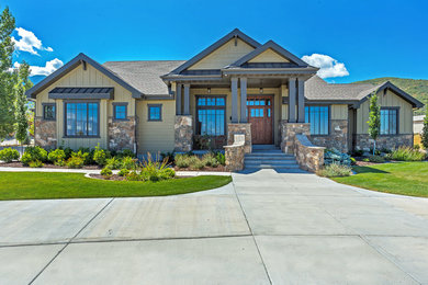 Example of an exterior home design in Salt Lake City