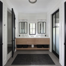 Les' Master bath
