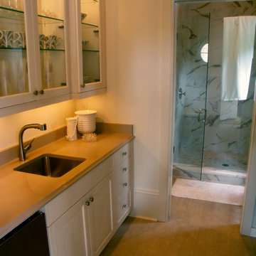 Rosa Park residence - pool house kitchen and bath