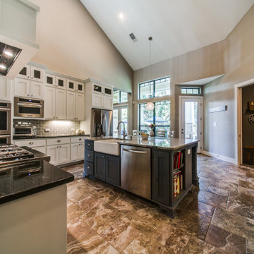 Craftsman: 4,022 ft²/4 BR/3.5 BA/2 ST