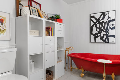 Example of an eclectic bathroom design in Denver