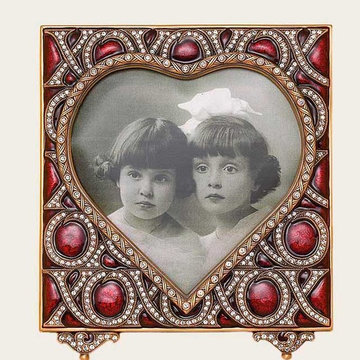 XO Heart Red Frame