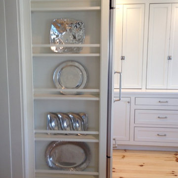 owners design custom plate rack