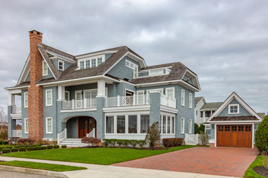 Example of a beach style exterior home design in Philadelphia