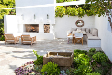 Patio - modern patio idea in Los Angeles