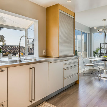 staged manhattan beach home