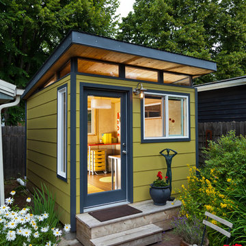 Modern-Shed Home Office